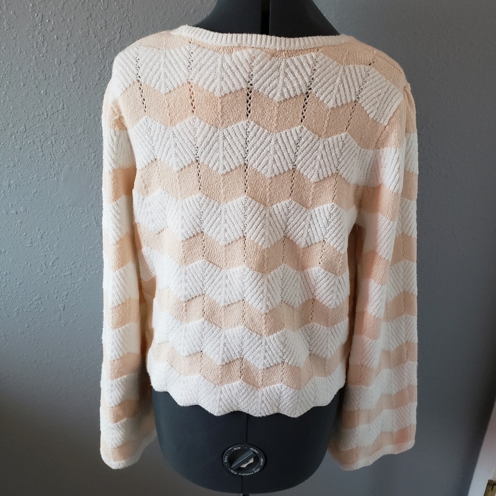 NWT LC LAUREN CONRAD Two Tone Scallop Edge Sweater - Picture 3 of 8
